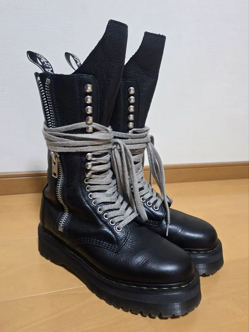 2026年最新】rick owens dr.martens 1918の人気アイテム - メルカリ