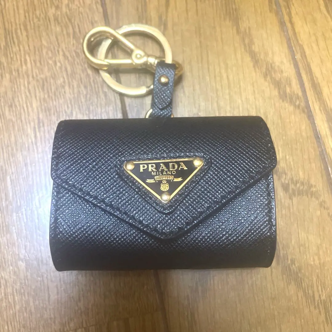 2026年最新】airpodsプロケース プラダの人気アイテム - メルカリ