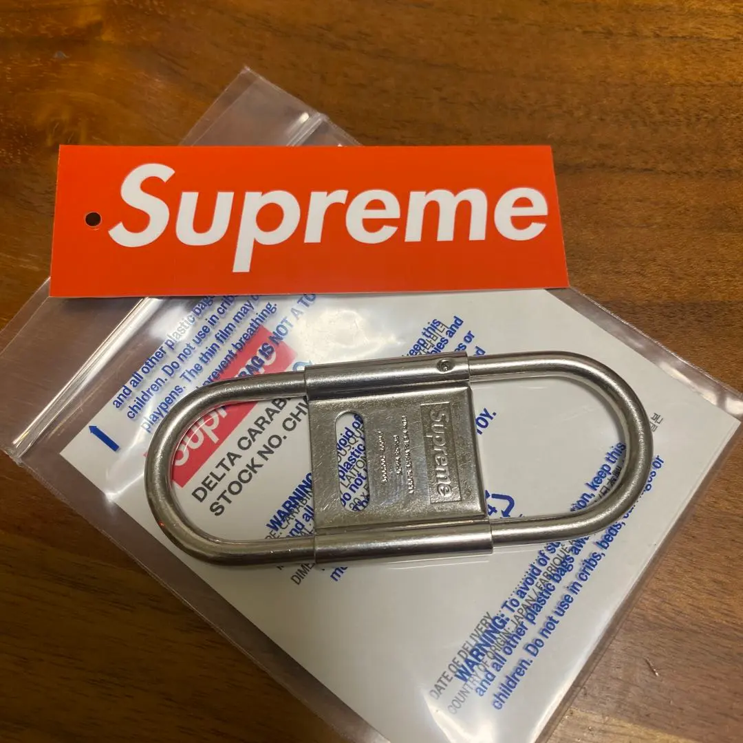 2026年最新】supreme カラビナ cdwの人気アイテム - メルカリ