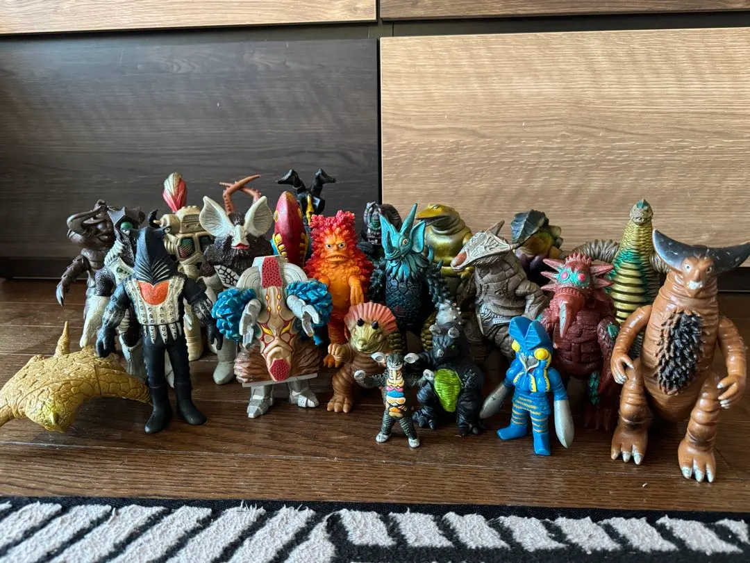 ウルトラヒーロー怪獣シリーズ 22体セット タグ付 トリガー|mercari