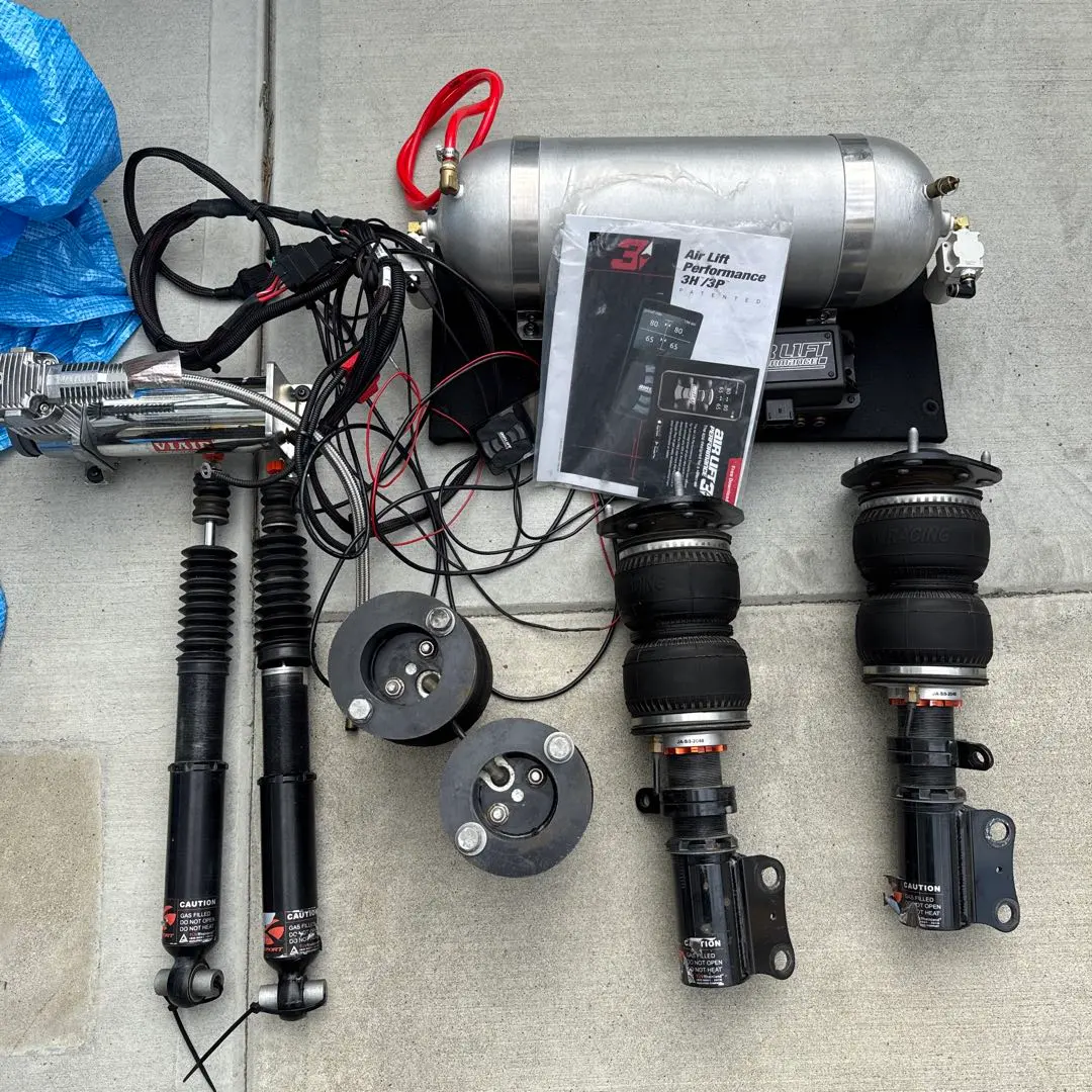 2026年最新】プリウス エアサスの人気アイテム - メルカリ