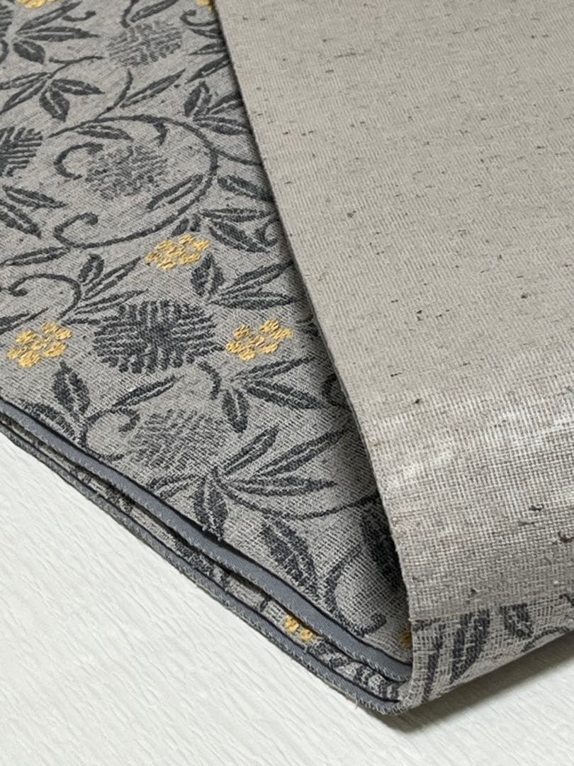 【門間貴美子 】新品未使用　正絹 洒落袋帯 草花唐草文様 錫色グレー 紬調