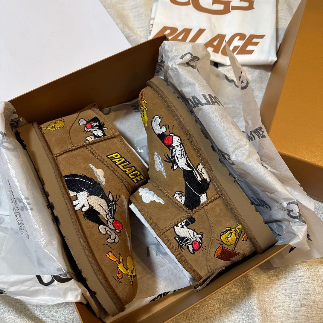24cm アグ　PALACE UGG LOONEY TUNES BOOT ブーツ Palace and Ugg really cooked up the hardest collab with Looney
