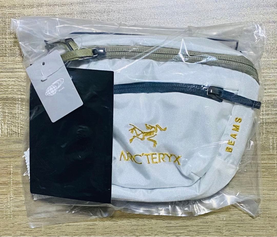 希少品】アークテリクス ビームス 別注 ホワイト マンティス 1 マカ 1