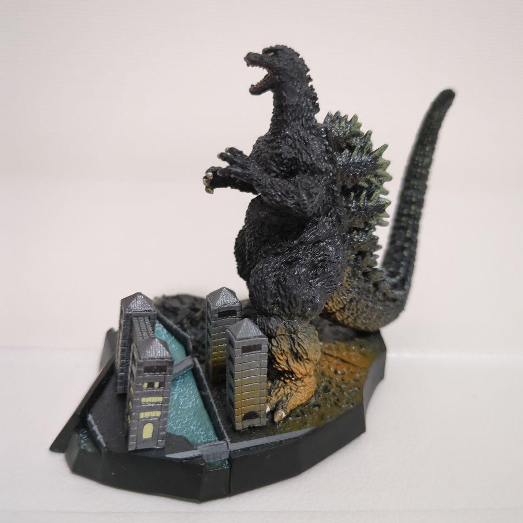 酒井ゆうじ ゴジラ全集 ゴジラ名鑑 ゴジラVSモスラ BANDAI 2006 - メルカリ