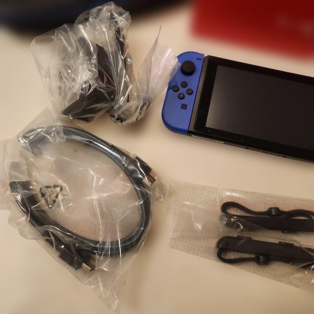 Nintendo Switch 青/黄色 本体 - メルカリ