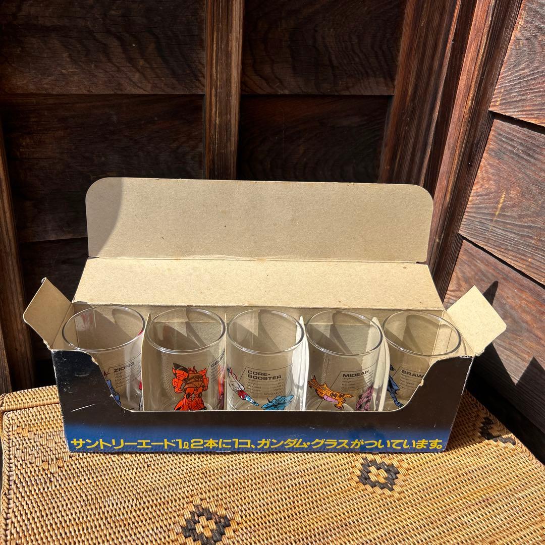 箱入 未使用 ガンダム グラス 5個セット - メルカリ