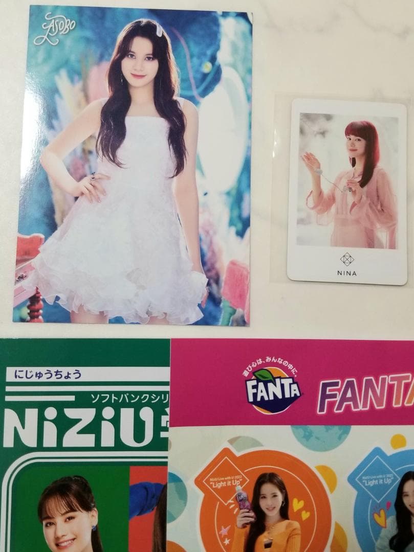 NiziU ニナ 4点セット ニジュー niziu ラントレ クラッパー - メルカリ