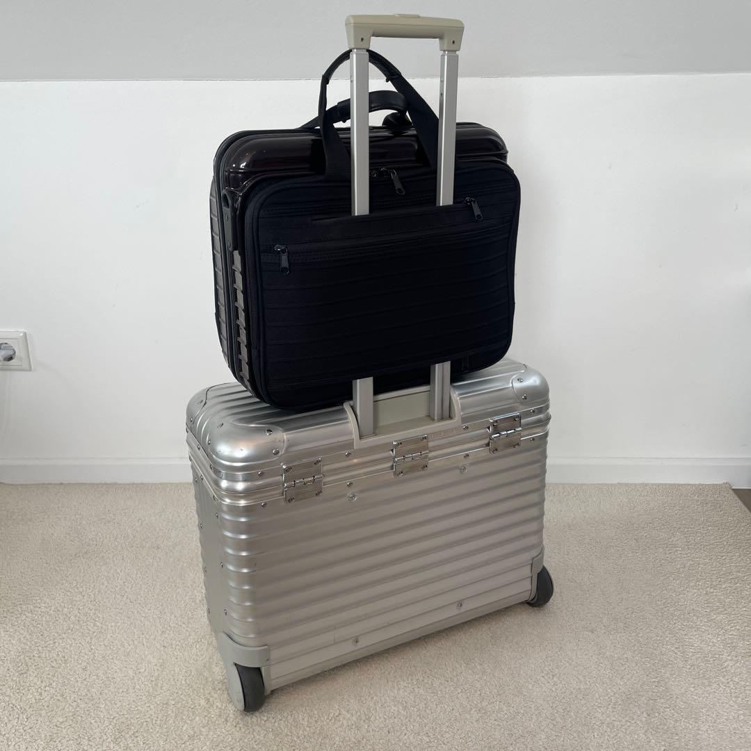 RIMOWA Lufthansa ノートブックケース 16L ワインレッド - メルカリ
