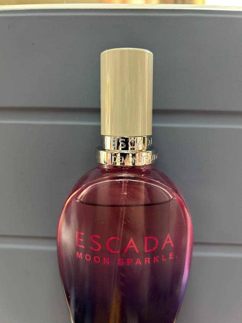 《専用》希少★ESCADA MOON SPARKLE 香水 100ml