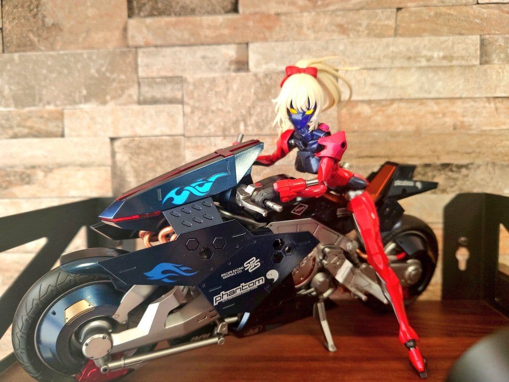 メガロマリア　プリンシパル＆ナイツシューペリア全塗装完成品 ナイツ・シューペリア: プラモデル｜コトブキヤオンラインショップ