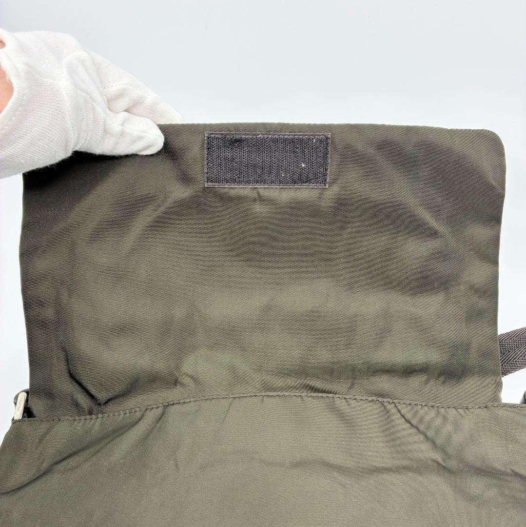 美品 PRADA プラダ ナイロン ショルダーバッグ カーキ A1359B1 - メルカリ