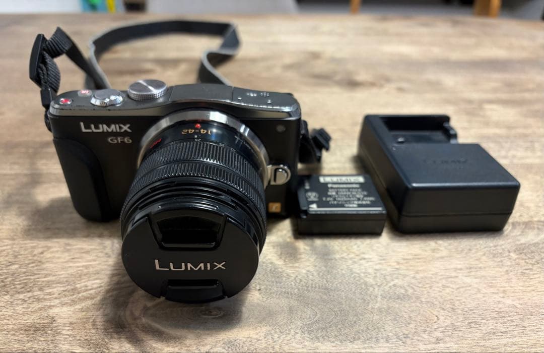 LUMIX GF6 ミラーレスカメラ 本体とバッテリー、充電器 楽天市場】lumix gf6 バッテリー 充電器の通販