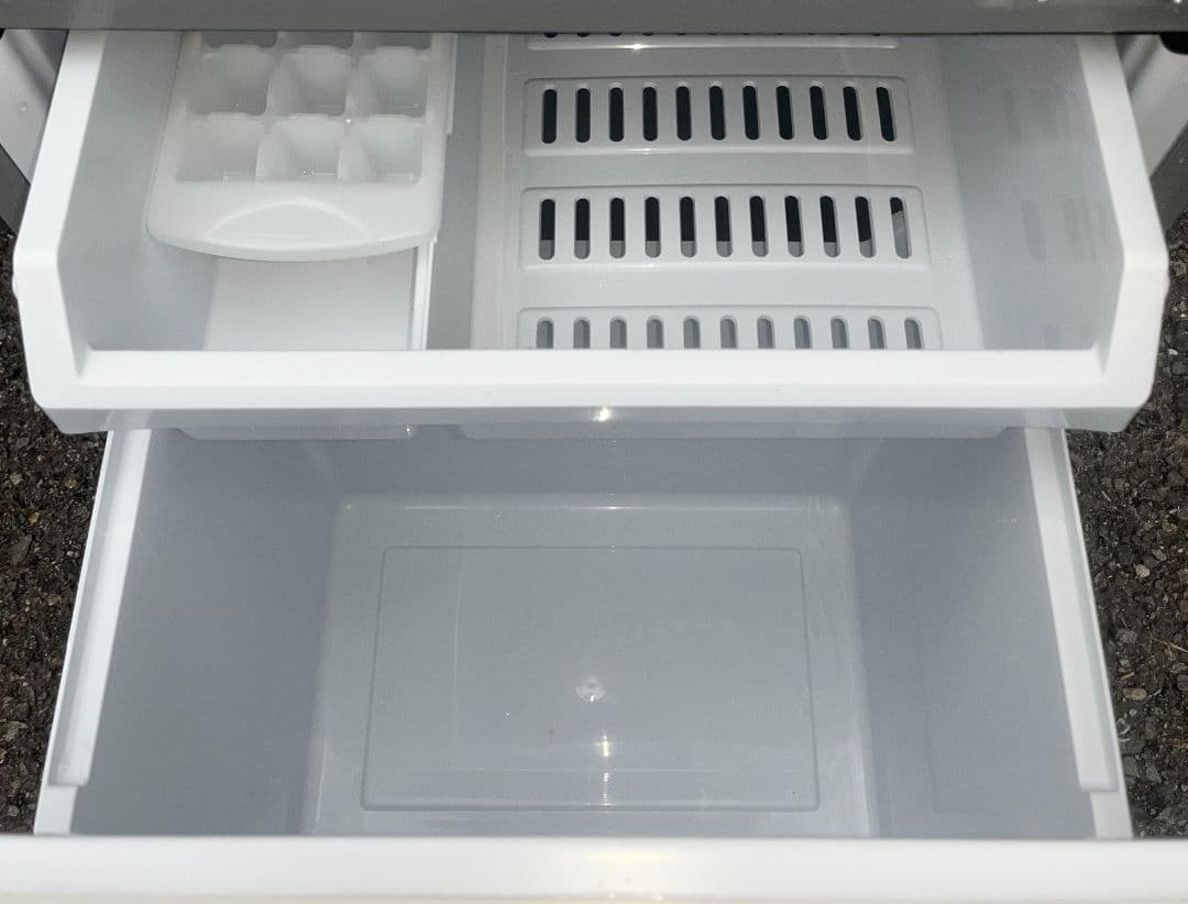 アクア冷凍冷蔵庫126L 横縞模様強化ガラス棚自動霜取り機能付き2022年製