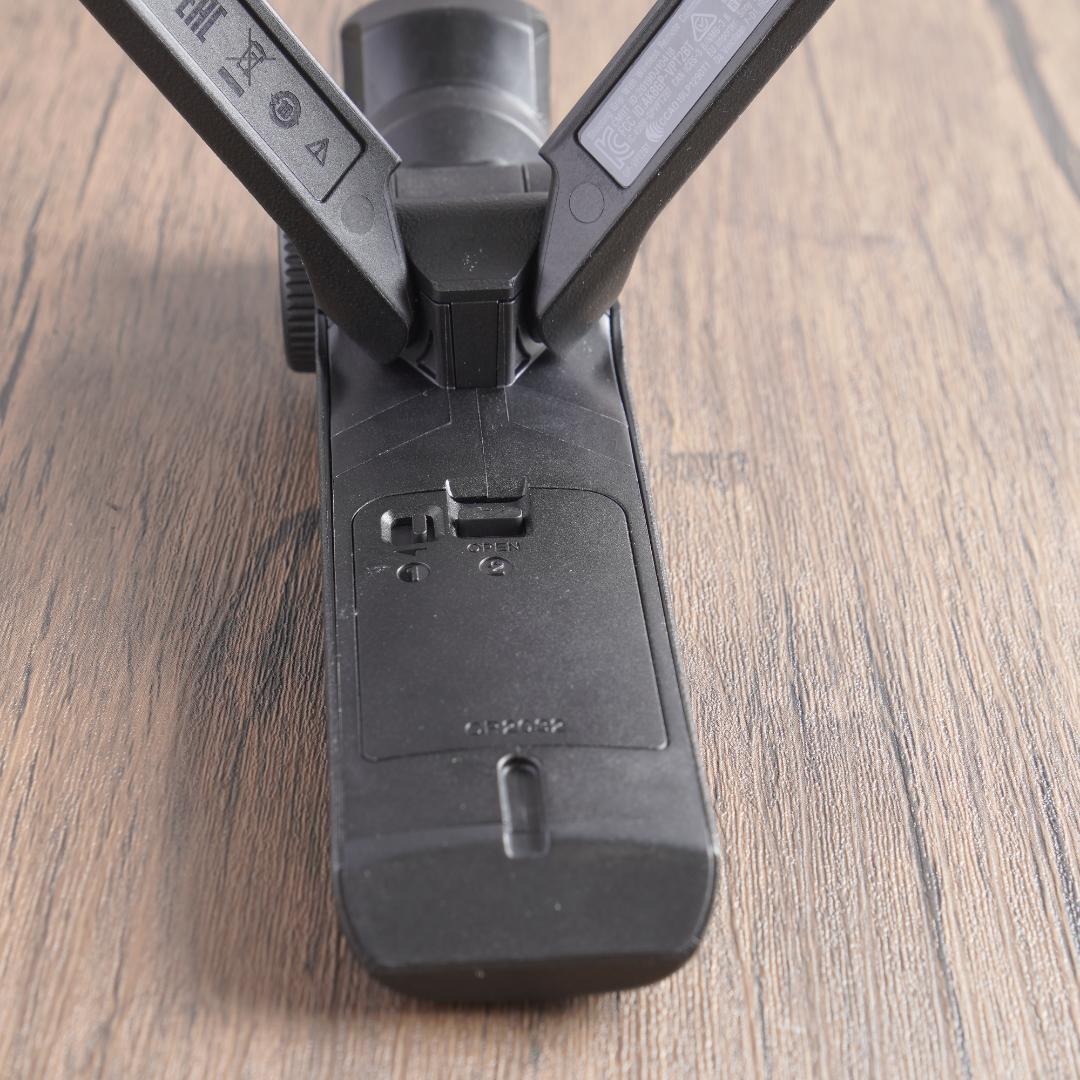 ✨ショット数1118回で超美品✨自撮りも楽々✨Sony ZV-E10 400 - メルカリ