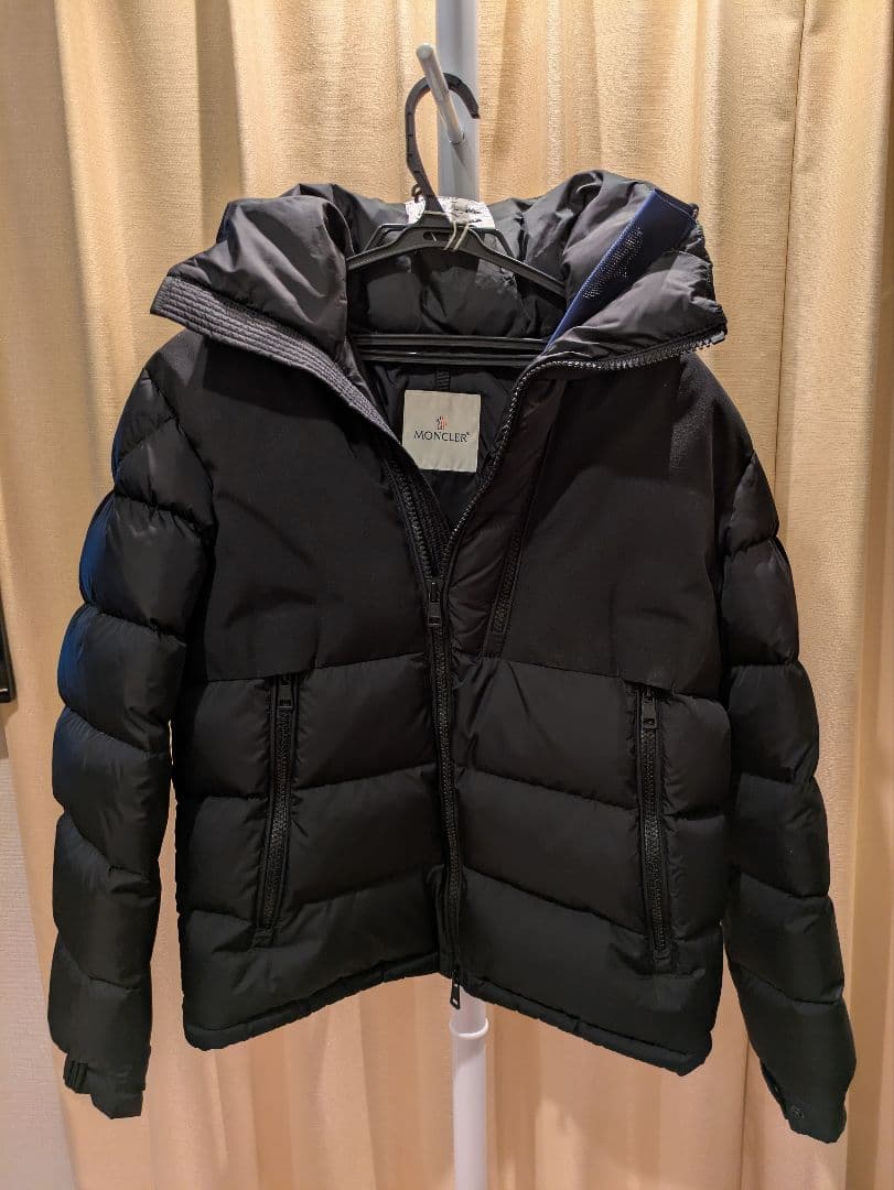 モンクレール　ダウンジャケット　希少品ラヴェダ 美品】モンクレール ラヴェダ ダウンジャケット MONCLER LAVEDA｜Yahoo