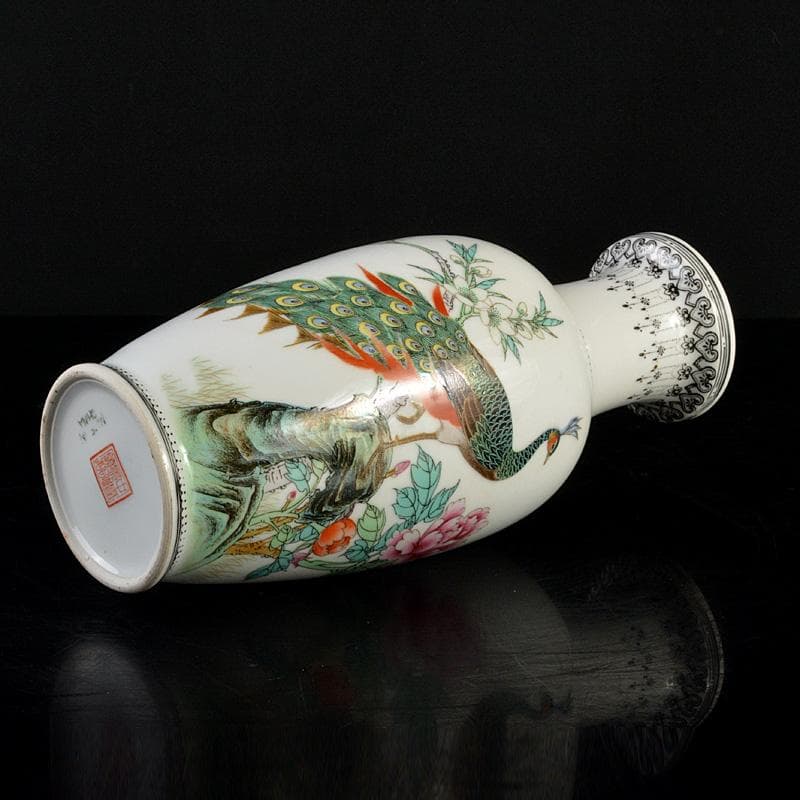 中国 景徳鎮製 粉彩 漢詩孔雀牡丹文瓶 C 6620 - メルカリ