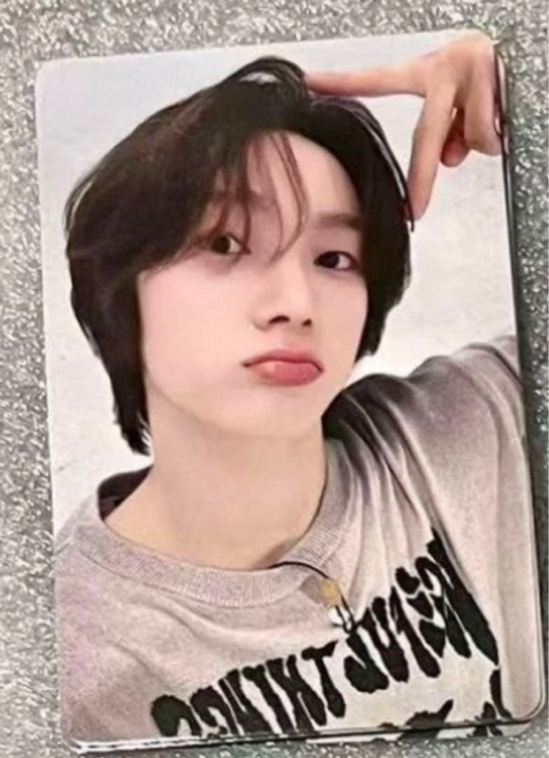 aespa ニンニン MYWORLD MD Tシャツ トレカの通販｜www.k4fashion.com