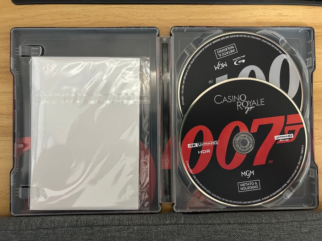 007 カジノ・ロワイヤル Titans Of Cult 限定スチールブック仕様