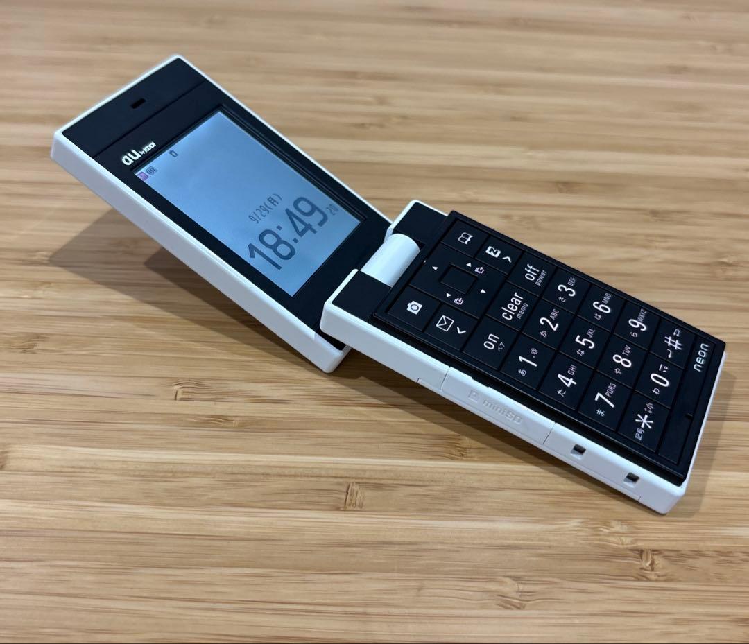 au neon ネオン 携帯電話 深澤直人氏デザインの「neon」 - ITmedia Mobile