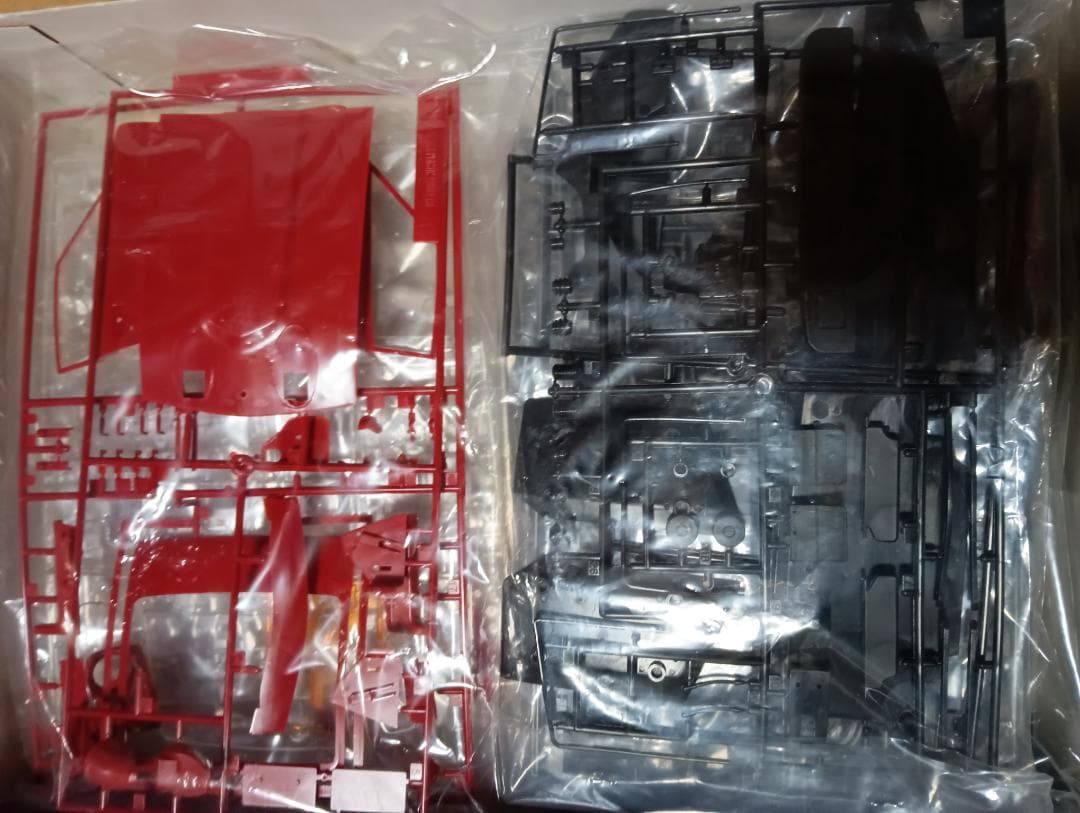 アオシマ1/24ケンメリ2Dr改！街道レーサー（レッドブル仕様）塗装済