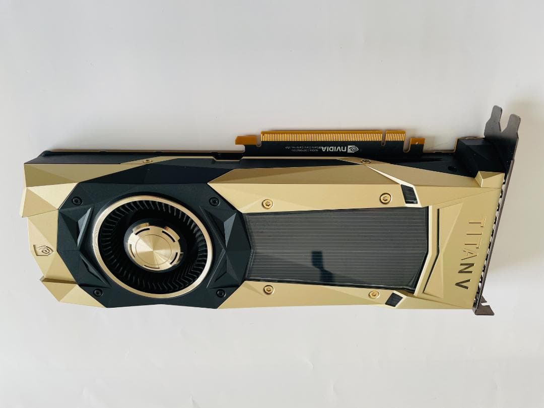 極美品TITAN V 12GB HBM2 (V100と同等コア ) - メルカリ