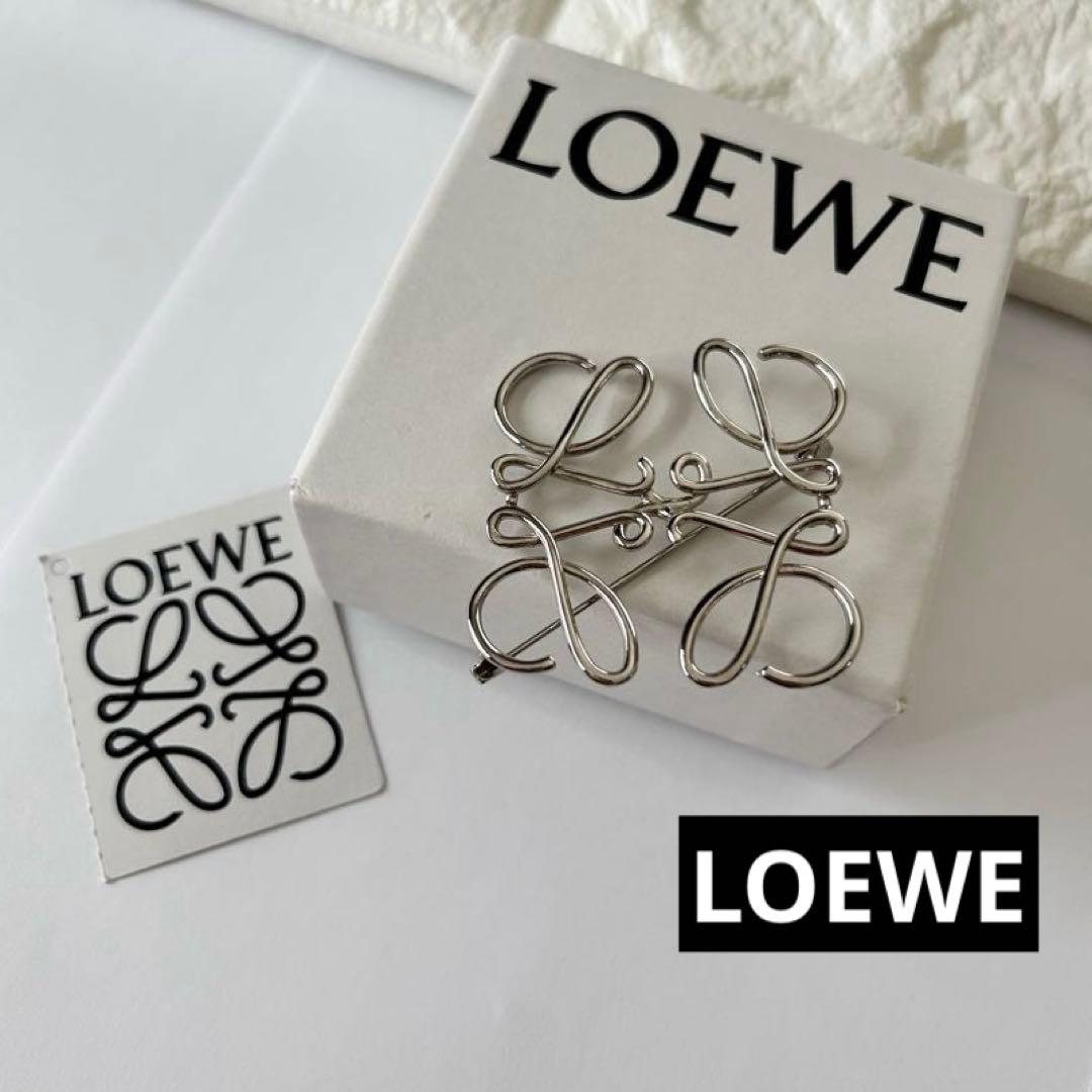 LOEWE ロエベ　アナグラムブローチ シルバー ロエベ LOEWE LOEWE ブローチ ANAGRAM BROOCH アナグラム （25020/9230