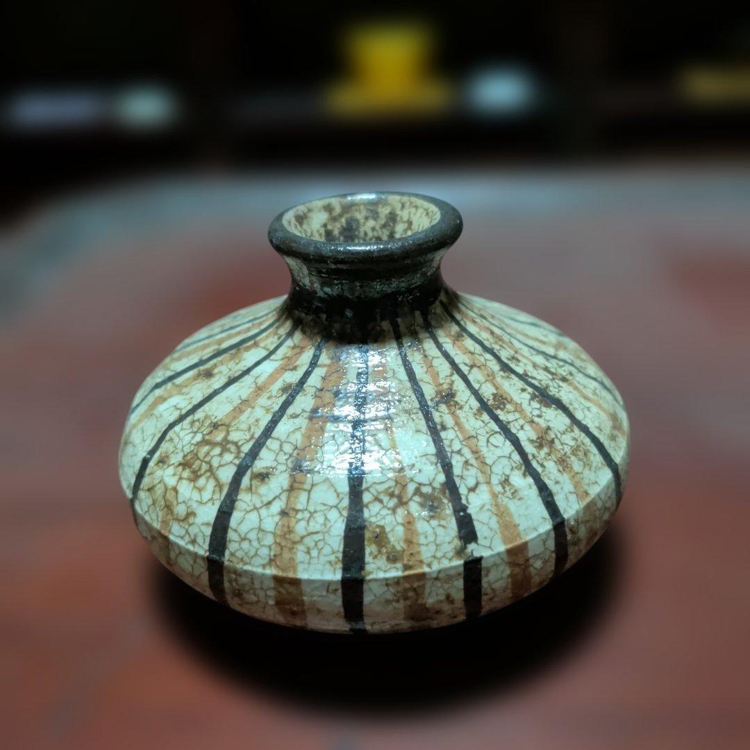 瀬戸 麦藁手油壺 - メルカリ