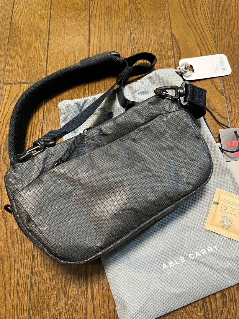 Able Carry Core Sling Ultra Black - メルカリ