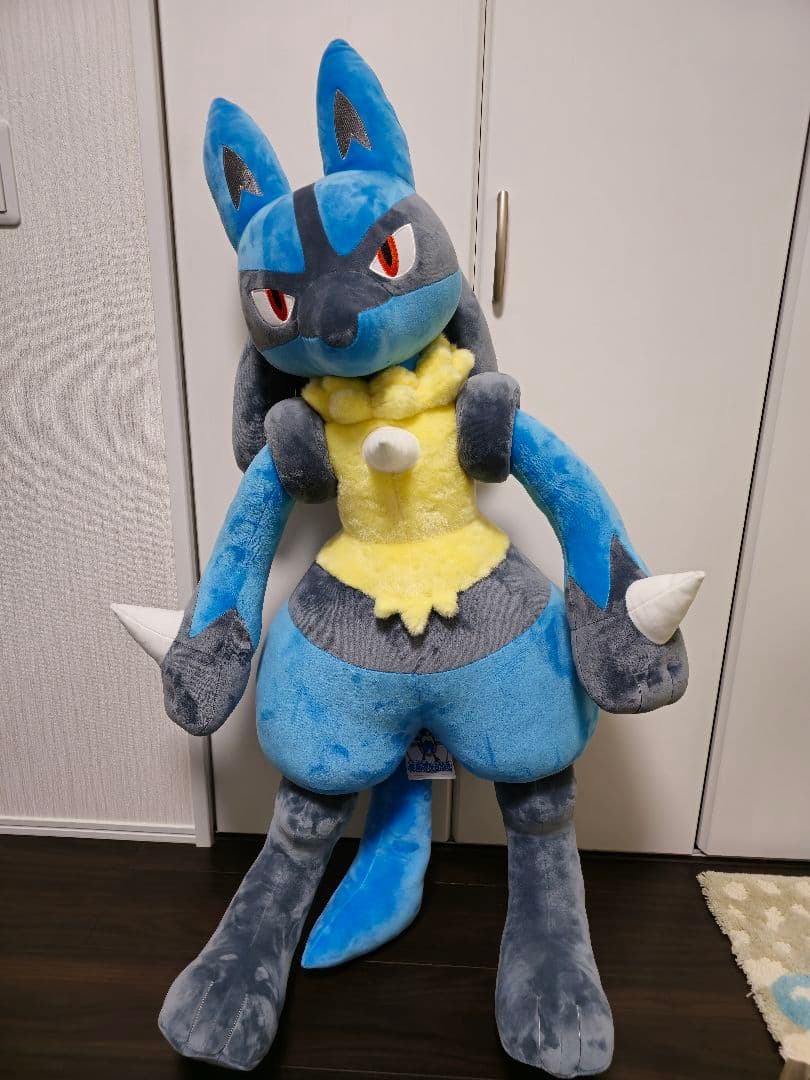 等身大ルカリオ ぬいぐるみ ポケモンセンターオンライン限定 - メルカリ