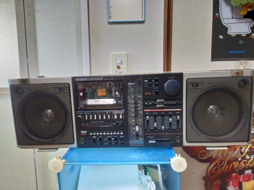 希少！ ダイヤトーンメタル対応ラジカセ初イコライザー搭載！ JR-911 作動品 Amazon.co.jp: ダイヤトーン メタル対応 ラジカセ初グラフィック