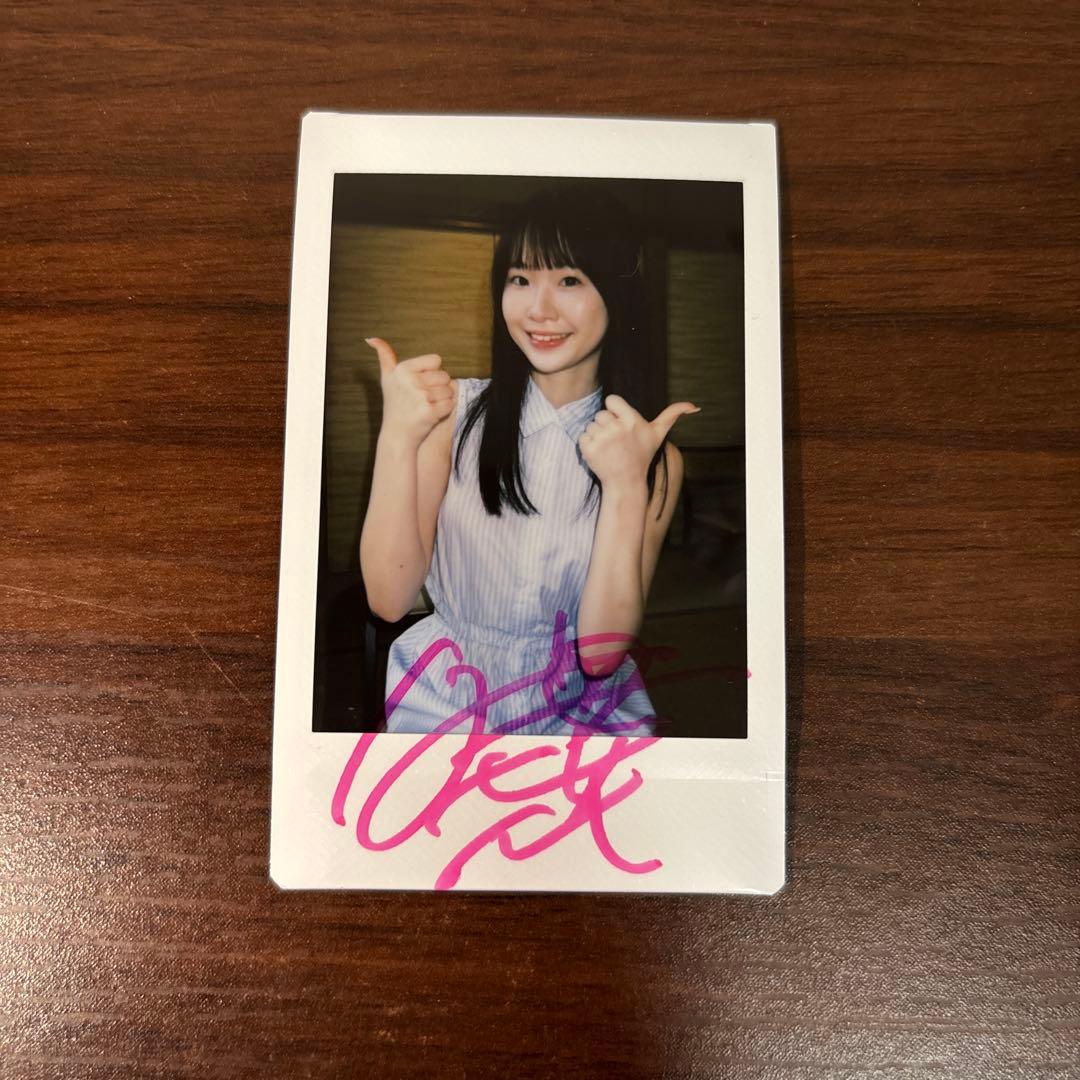 白上咲花 写真集 Blooming 直筆サイン入りチェキ - メルカリ