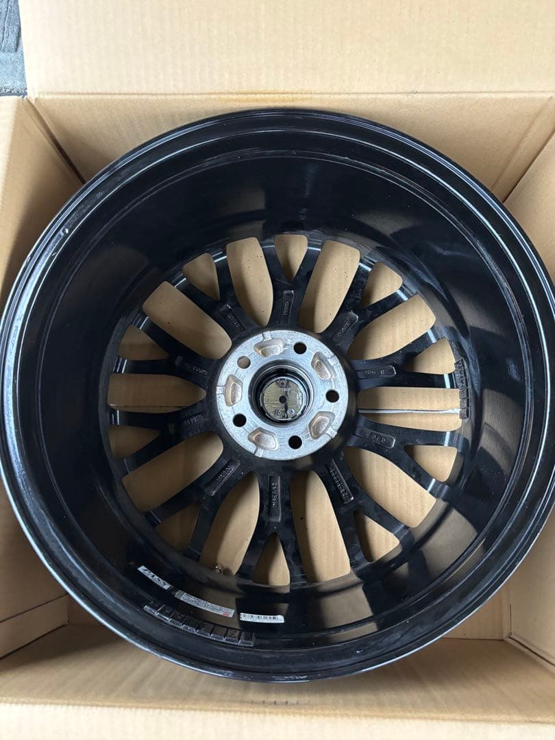 Exceeder E05Ⅱ 18インチ 8.0J +42 5H114.3