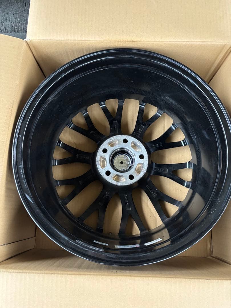 Exceeder E05Ⅱ 18インチ 8.0J +42 5H114.3