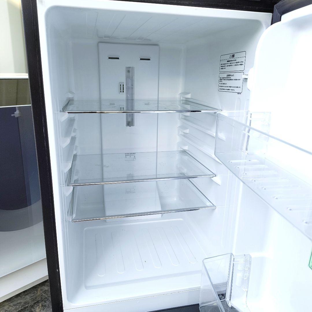運搬取付無料！ミラードアでシックに佇む純正Hisense冷凍冷蔵庫！完動品超