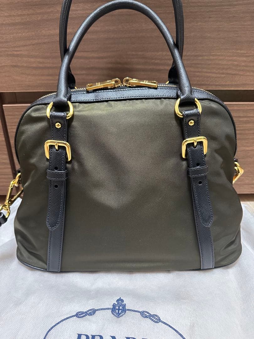 美品♪PRADA レザー＆ナイロンショルダー＆ハンドバッグ カーキ - メルカリ