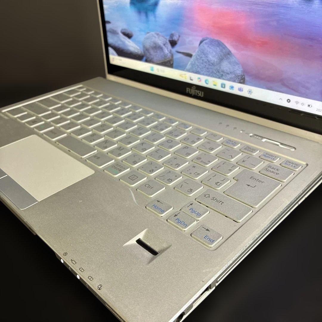 SALE】LIFEBOOK SH90 タッチパネル Ci5（レスモデル）