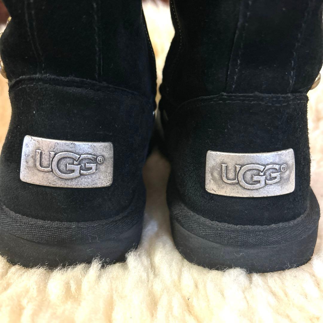 UGG☆スタッズ装飾 黒スエード ムートンブーツ☆22.5 - メルカリ