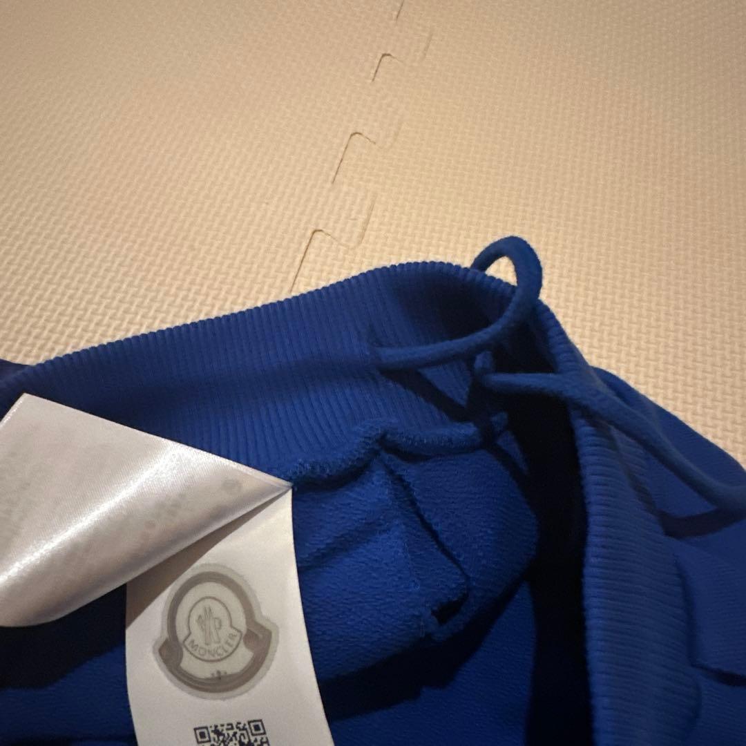 《新品》モンクレールキッズハーフパンツ　6anni