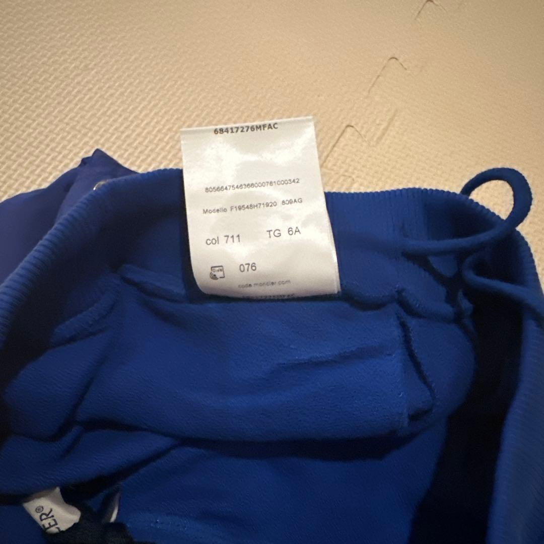 《新品》モンクレールキッズハーフパンツ　6anni