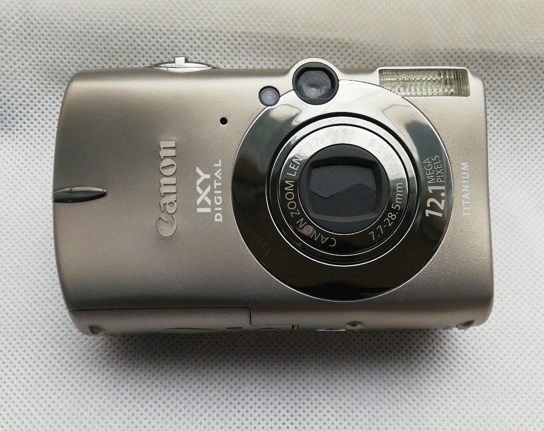 Canon IXY DIGITAL 12.1メガピクセル - メルカリ