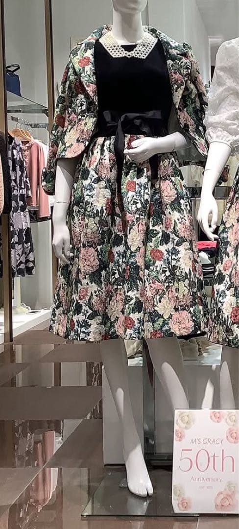 新品】2025❤️インスタ掲載❤️エムズグレイシー❤️花柄 ゴブラン