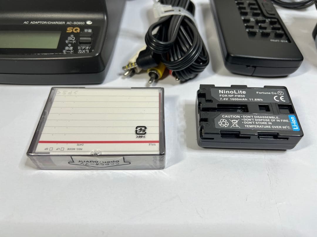 美品】SONY ソニー ビデオカメラ DCR-PC9NTSC 未開封テープ付 - メルカリ