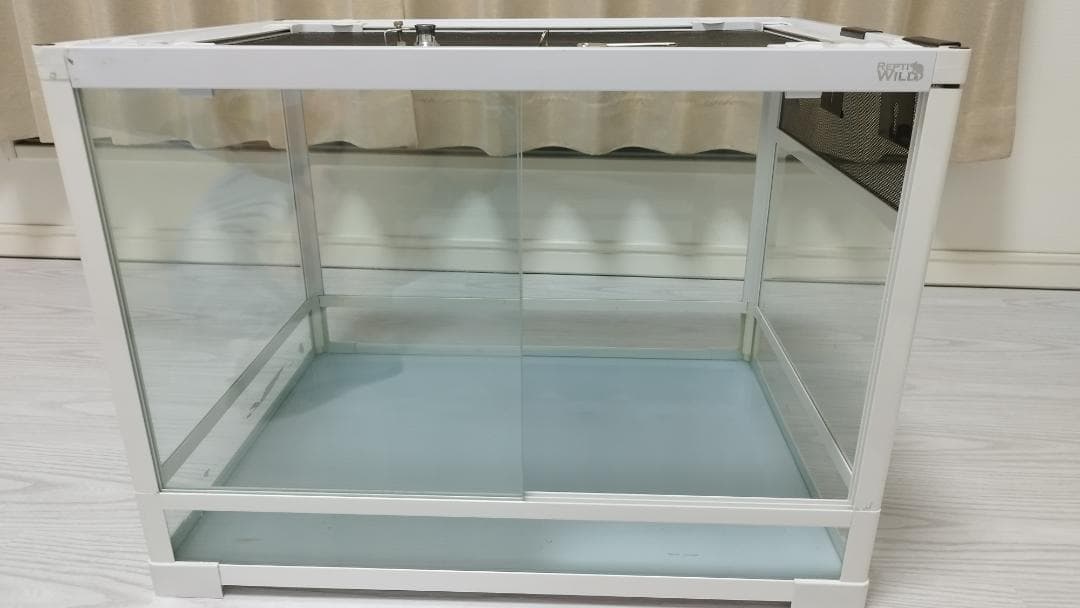 爬虫類飼育ケース90×45×45 フトアゴREPTI WILD ホワイト