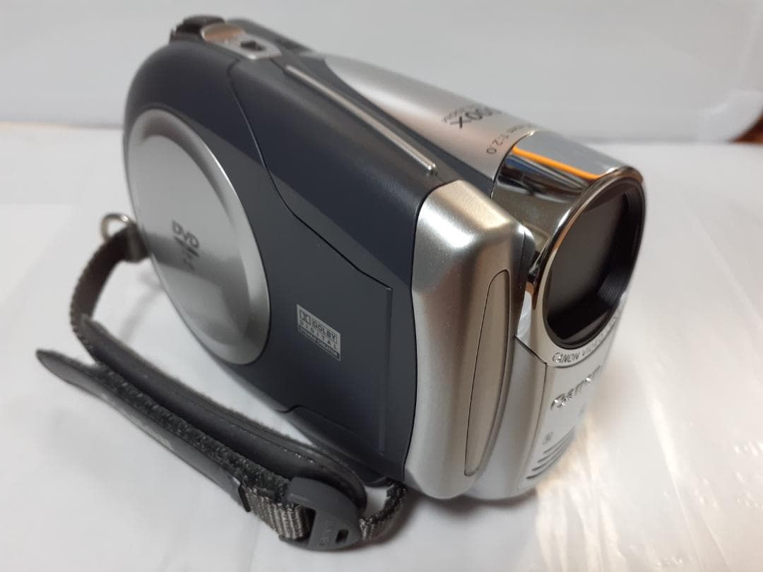Canon iVIS DC200 DVDビデオカメラ - メルカリ