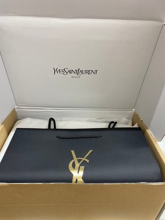 値下げYSLギフトBOX 口紅3本 香水 ギフトセット - メルカリ