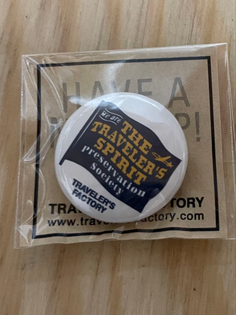 トラベラーズファクトリー14周年記念 缶バッジ 成田空港 限定 - メルカリ