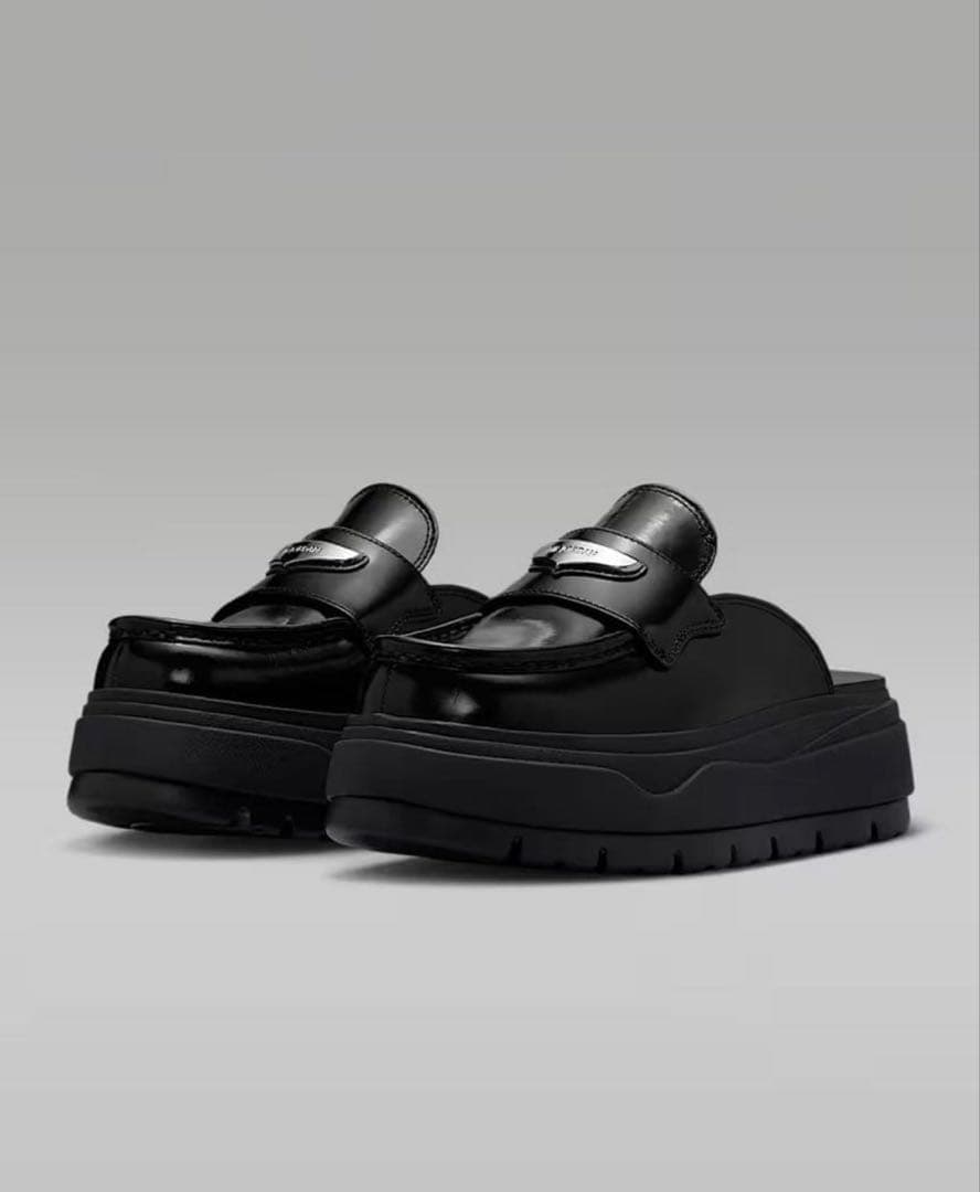 箱付き新品未使用 ナイキ エアジョーダン ローファー 厚底 25cm org.jpg