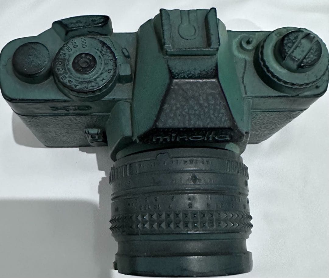 昭和レトロ MINOLTA XD カメラ型 貯金箱 実物大 PENTAX(ペンタックス)鋳物カメラ型貯金箱 ヨドバシカメラ西口贈呈品 が