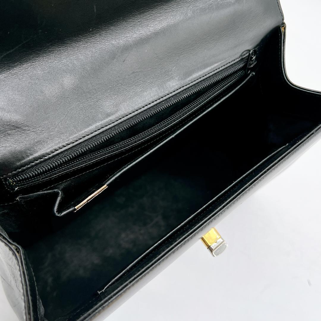 WAKO カーフレザー ターンロック フォーマルバッグ トップハンドル